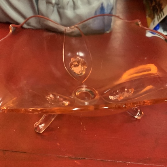 Vintage pink depression glass footed 3 sided centerpiece bowl - Picture 3 of 3